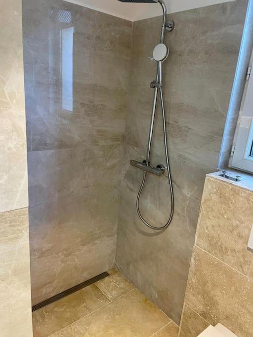 Superbe Appartement Pres De La Plage Et Du Centre Ville 쎙뜨호뻬 외부 사진